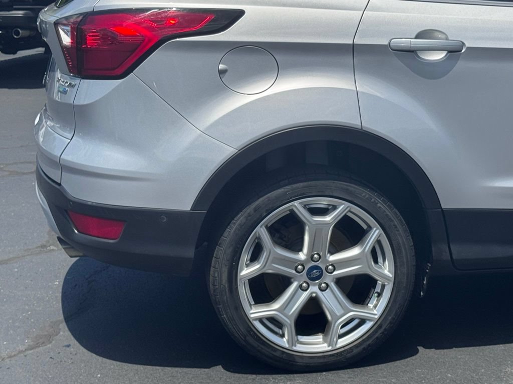 Used 2019 Ford Escape Titanium AWD/4WD image 42