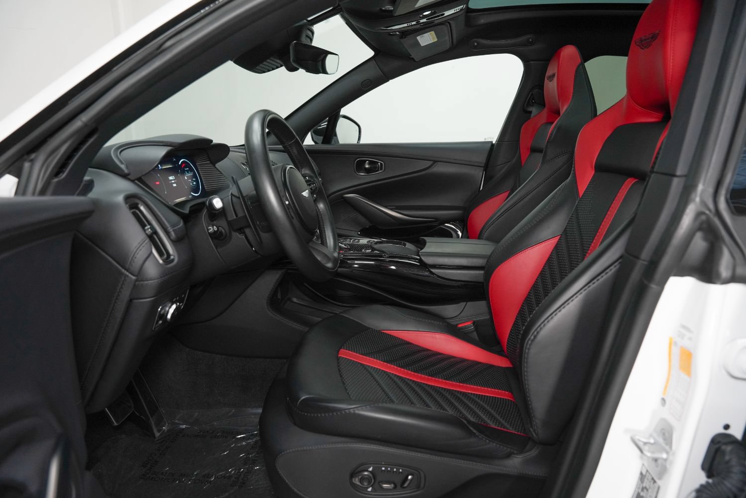 Used 2023 Aston Martin DBX 707 AWD/4WD image 41