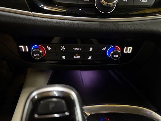 Used 2020 Buick Enclave Essence w/ Sound and Sites Package FWD image 91