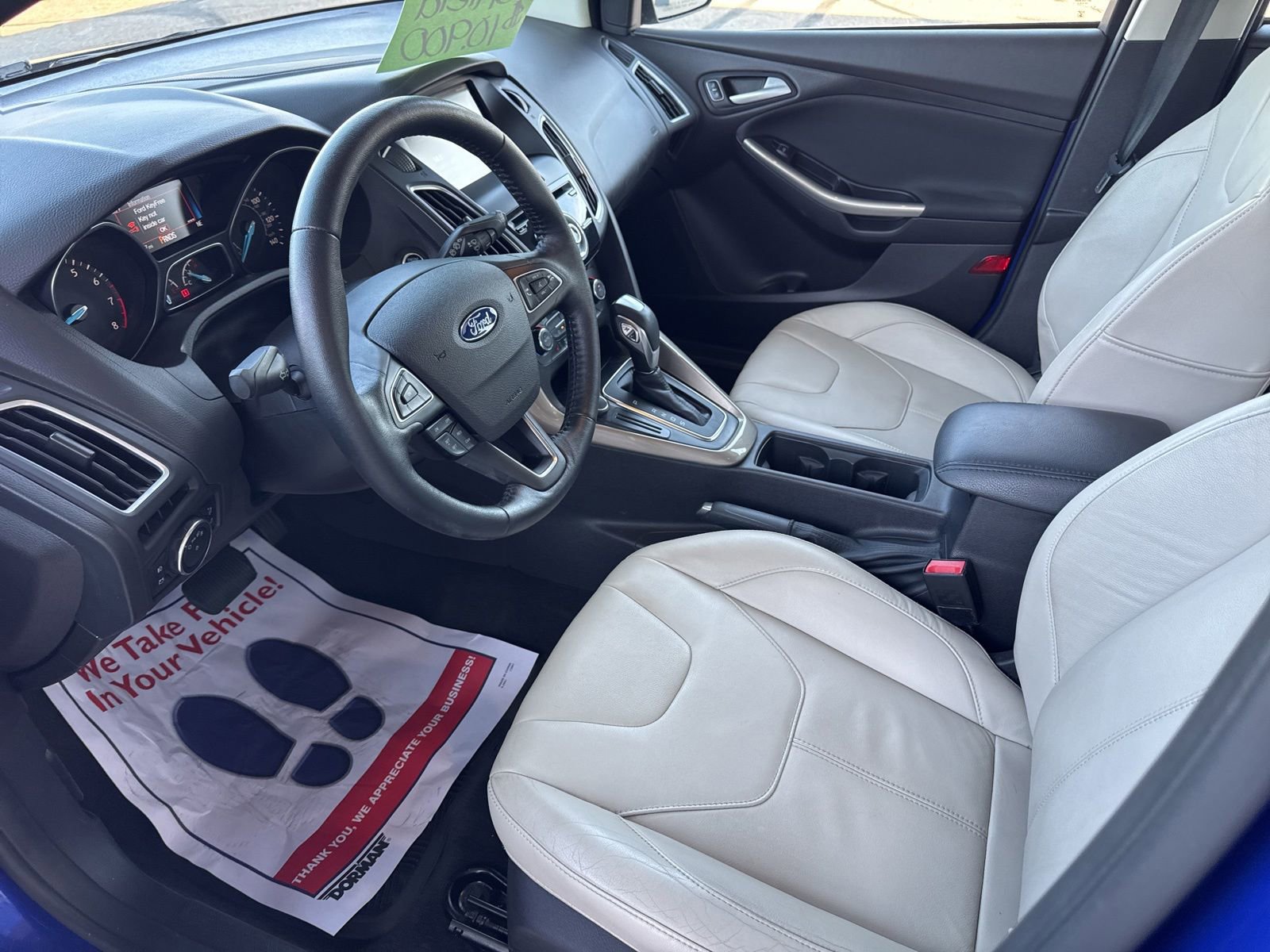 Used 2015 Ford Focus Titanium FWD image 21