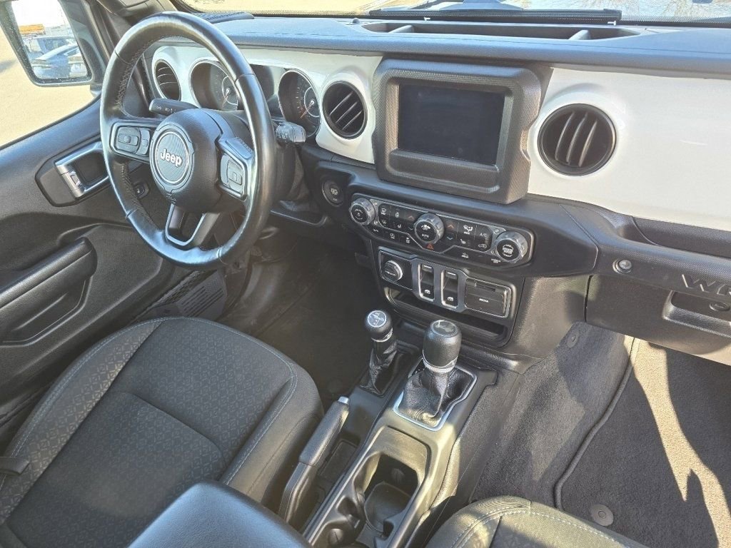 Used 2021 Jeep Wrangler Sport image 17