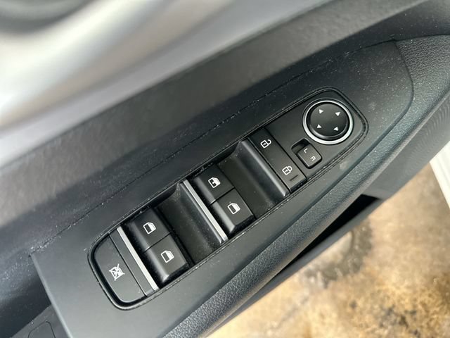 Certified 2023 Kia Forte LXS w/ LXS Technology Package FWD image 17
