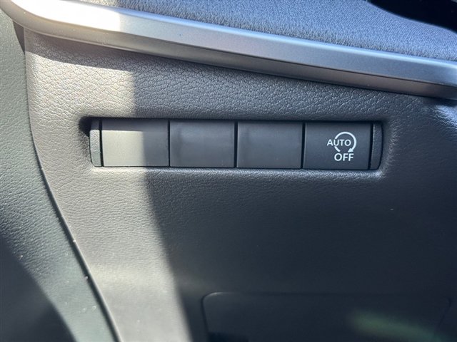 New 2026 Nissan Kicks SV w/ SV Premium Package FWD image 18