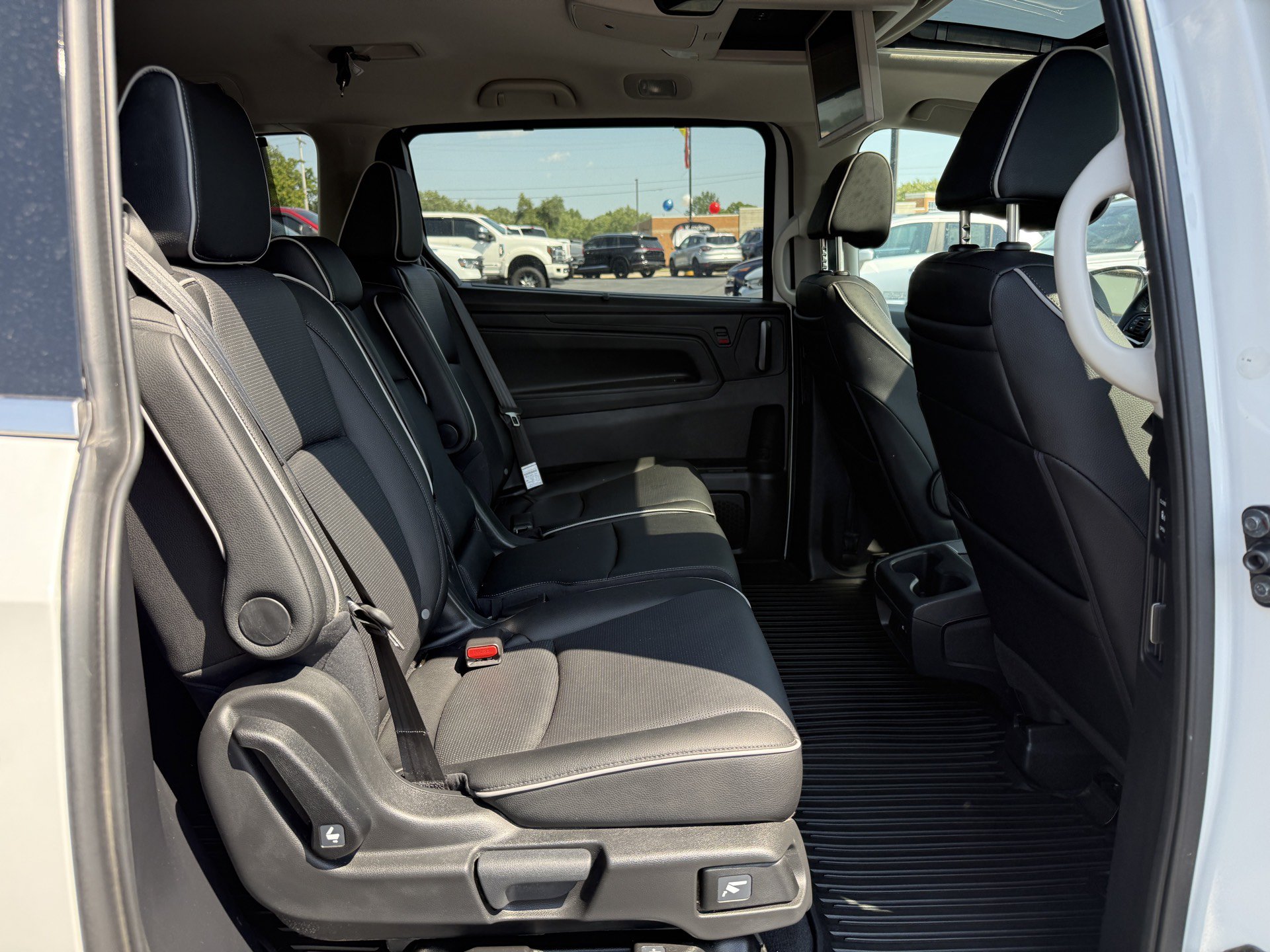 Used 2026 Honda Odyssey Elite image 26