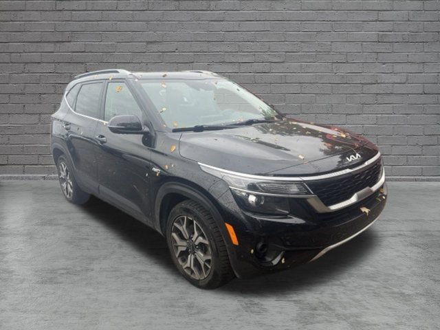 Used 2023 Kia Seltos EX AWD/4WD image 2