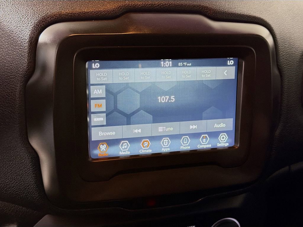 Used 2019 Jeep Renegade Latitude image 16