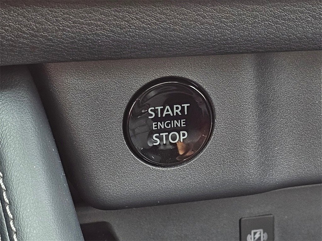 New 2026 Nissan Rogue Platinum image 12