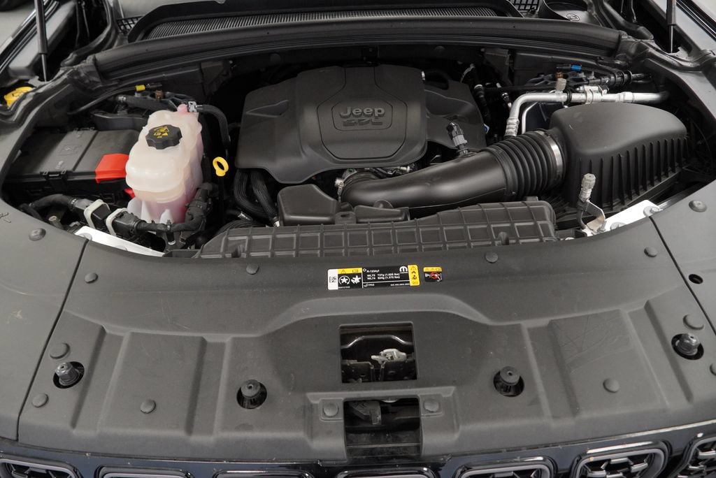 Used 2024 Jeep Grand Cherokee L Summit AWD/4WD image 48
