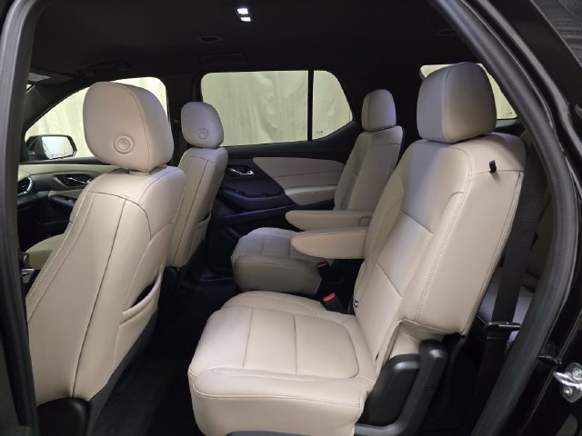 Used 2023 Chevrolet Traverse LT AWD/4WD image 24