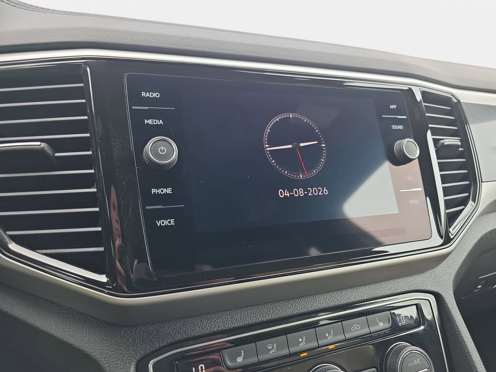 Used 2023 Volkswagen Atlas Cross Sport SE image 21