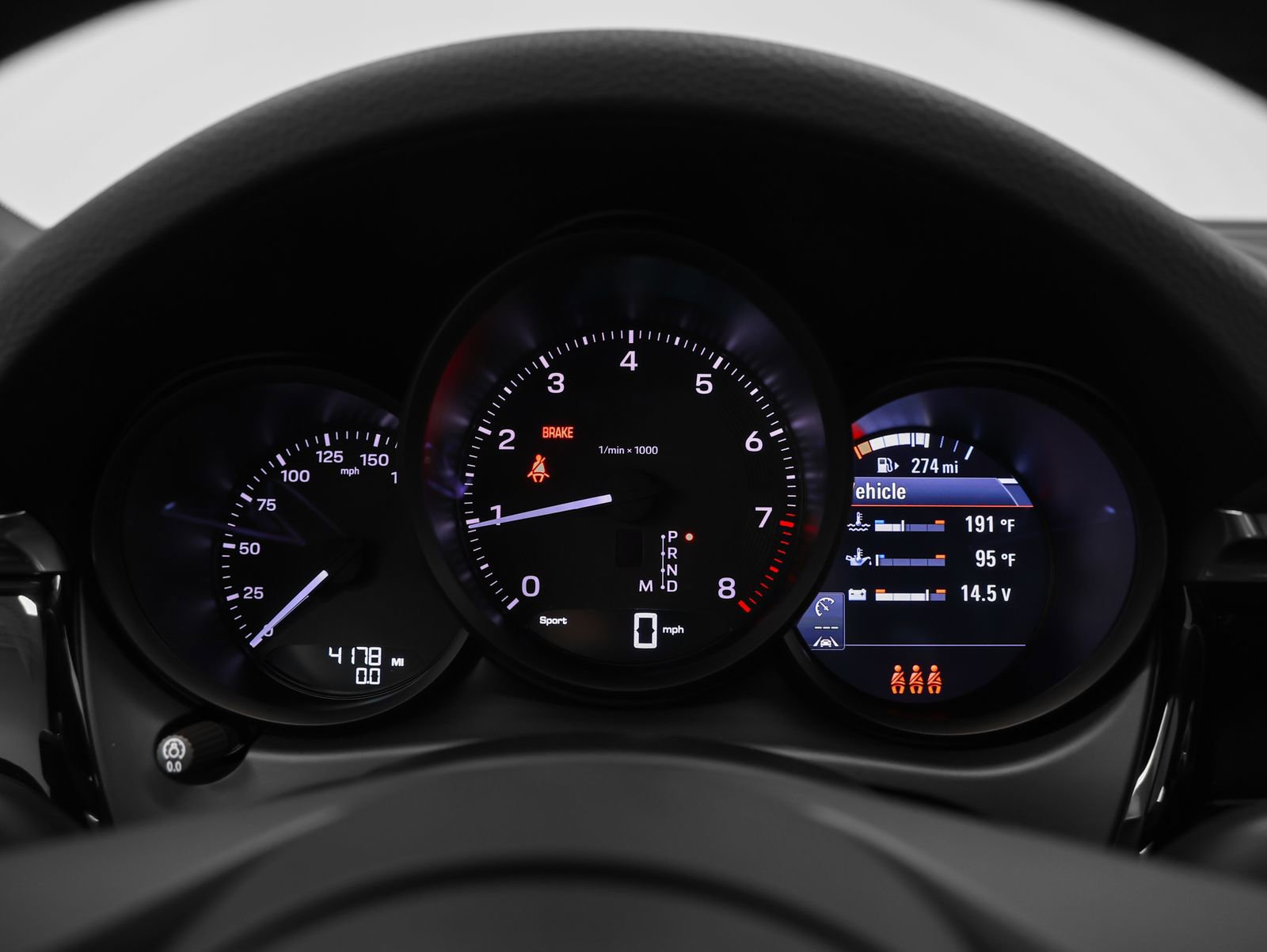 Certified 2025 Porsche Macan AWD/4WD image 29