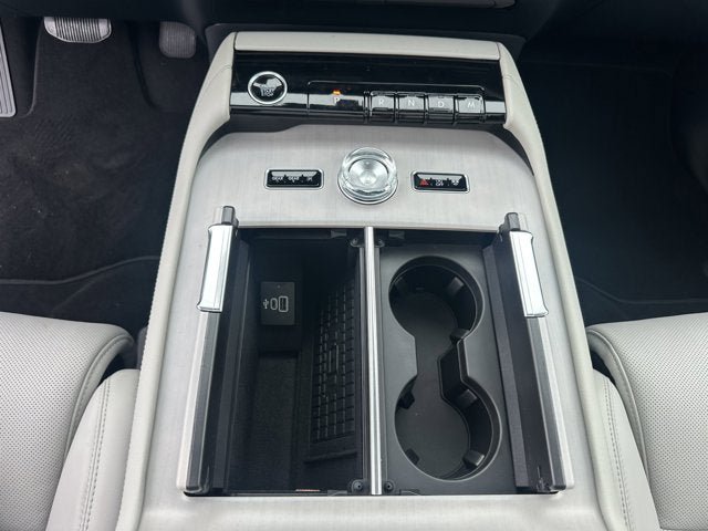 New 2026 Lincoln Navigator Reserve w/ Jet Appearance Package AWD/4WD image 17