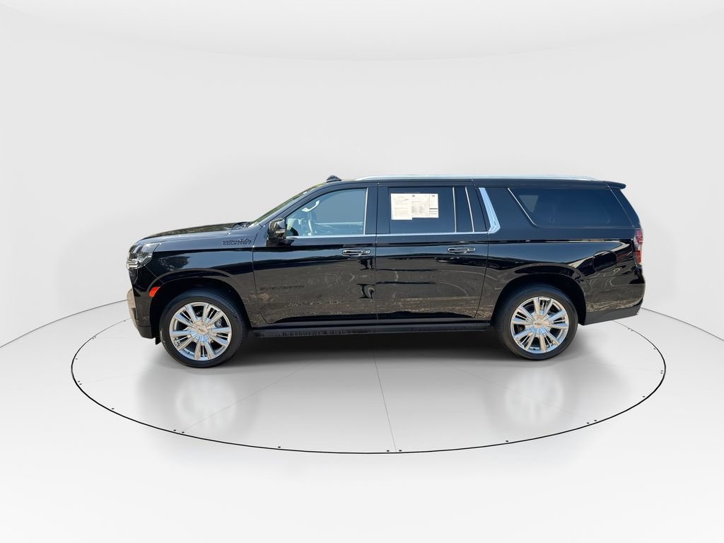 Used 2024 Chevrolet Suburban High Country AWD/4WD image 5
