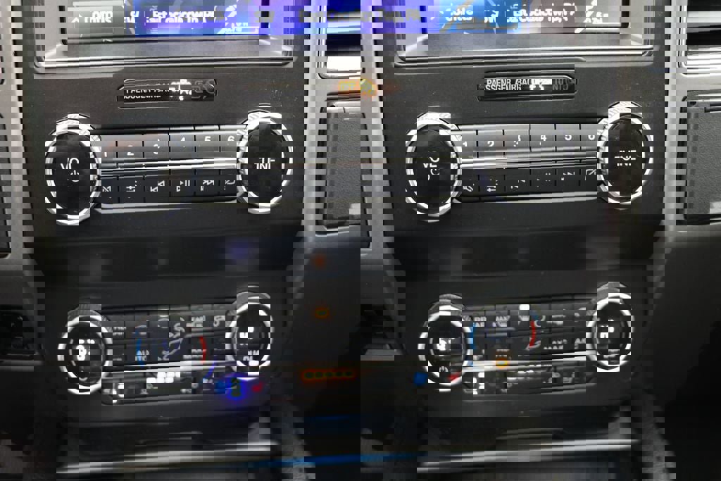 Used 2021 Ford Expedition Max XLT image 23