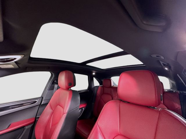 Used 2018 Porsche Macan S image 17