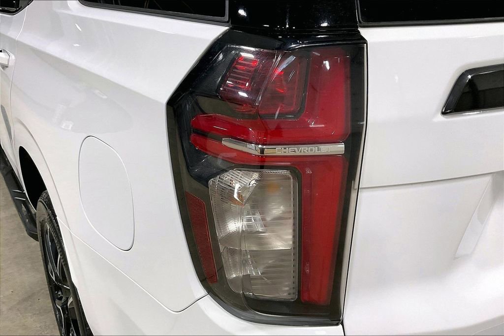 Used 2021 Chevrolet Tahoe RST w/ Luxury Package AWD/4WD image 23