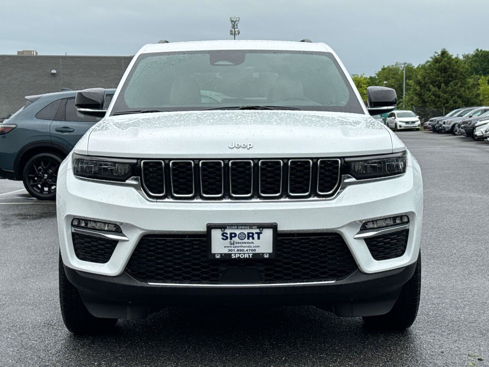 Used 2025 Jeep Grand Cherokee Limited AWD/4WD image 28