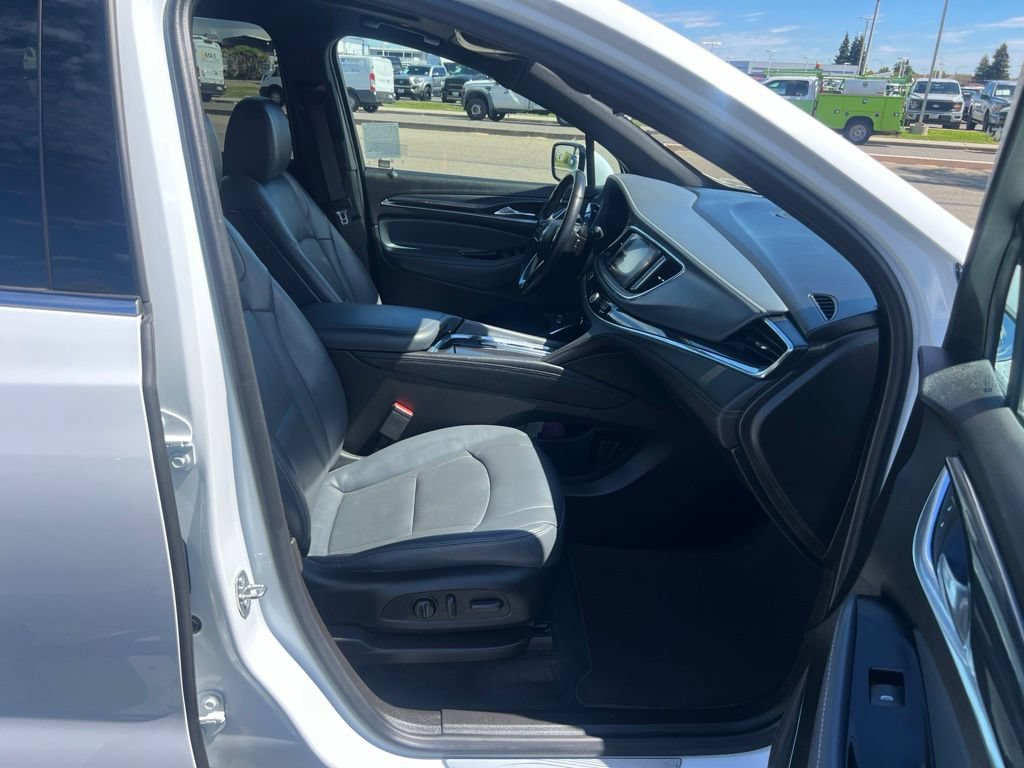 Used 2023 Buick Enclave Essence w/ Experience Buick Package FWD image 40