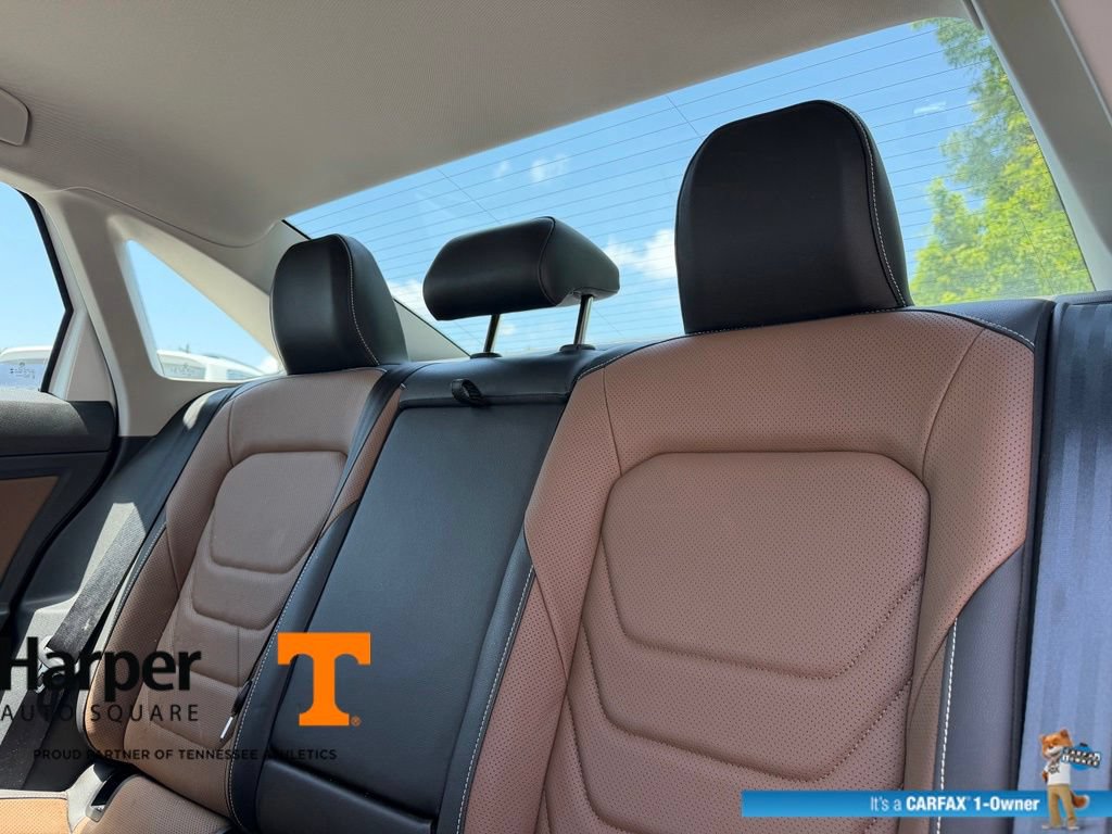 Used 2025 Volkswagen Jetta SEL FWD image 9
