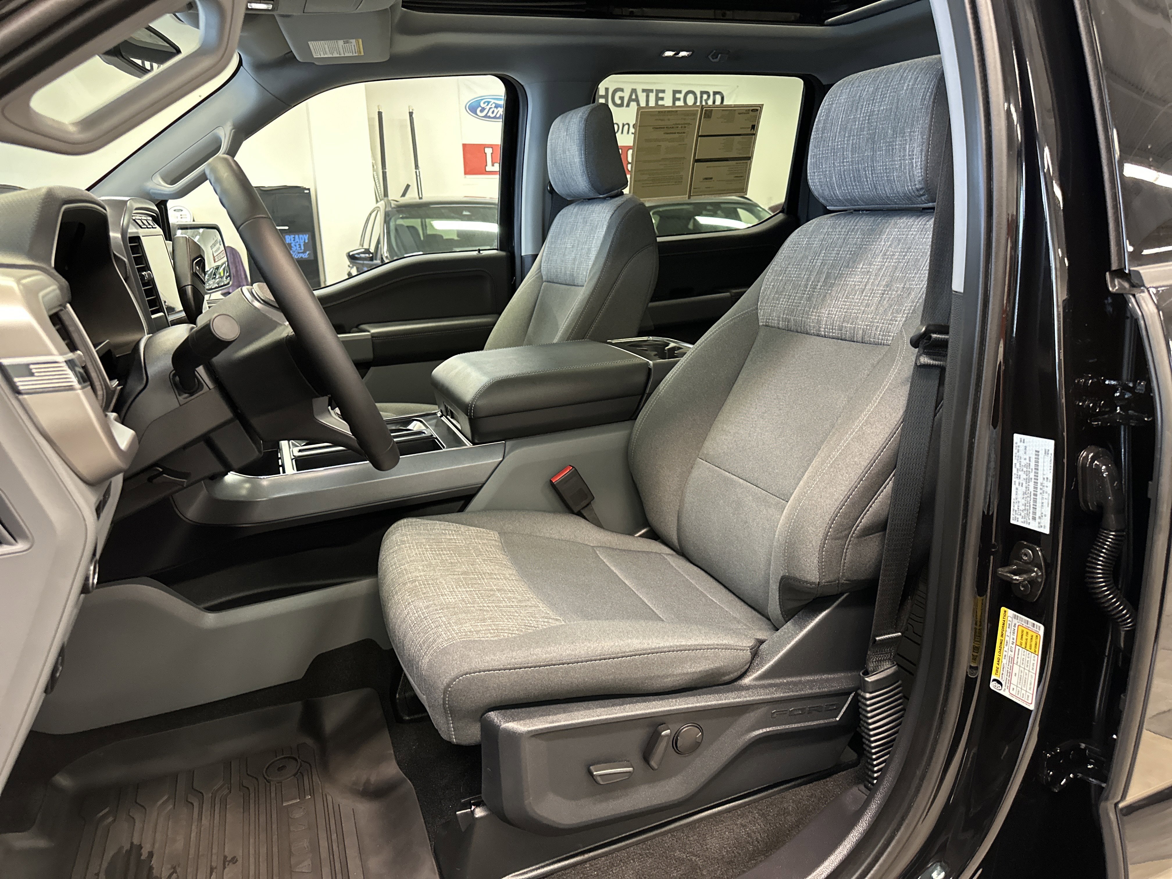 Certified 2023 Ford F150 XLT w/ Equipment Group 302A High image 5