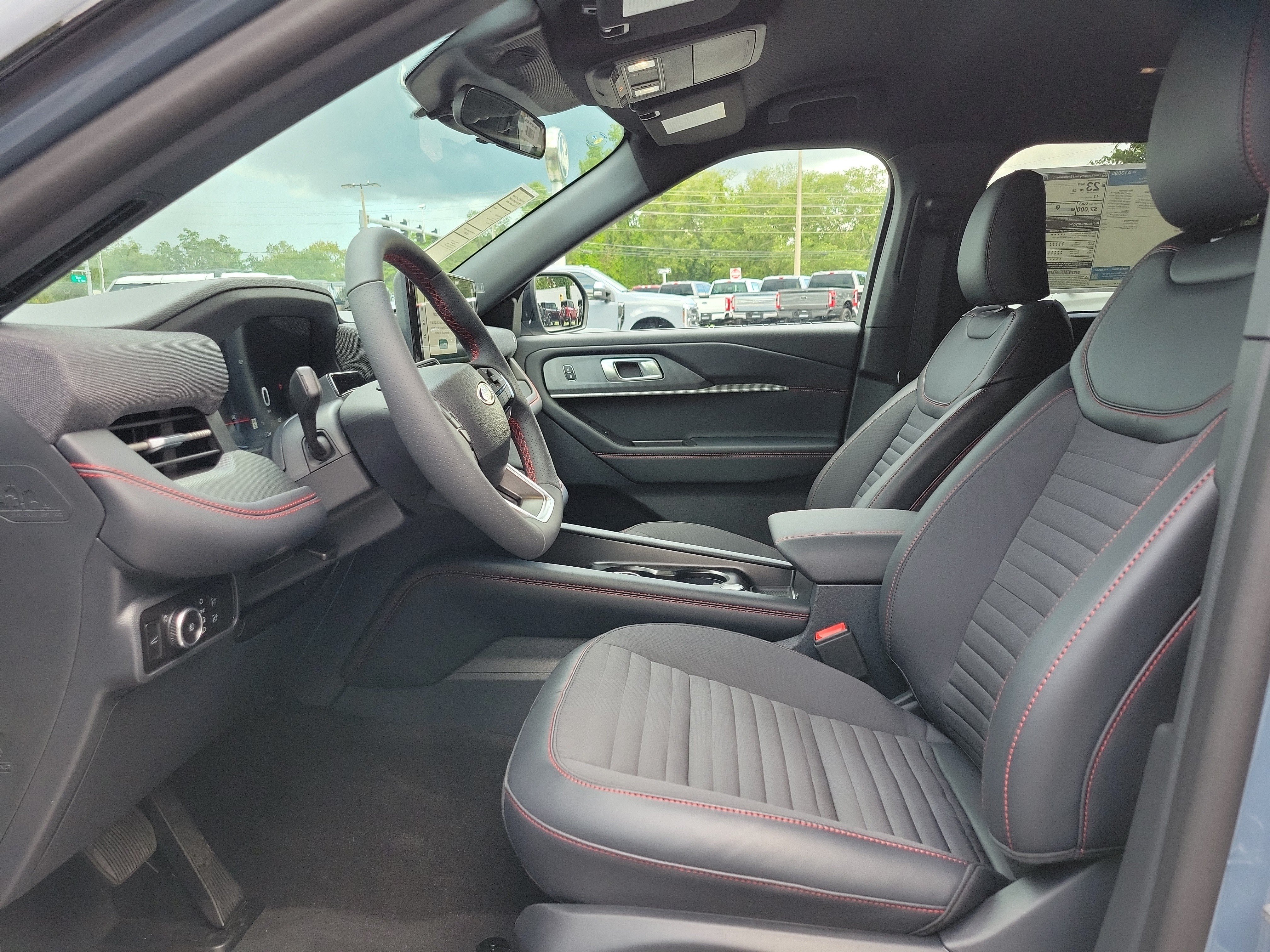 New 2027 Ford Explorer ST-Line w/ ST-Line Street Pack RWD image 19