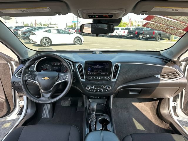 Used 2024 Chevrolet Malibu LT FWD image 11