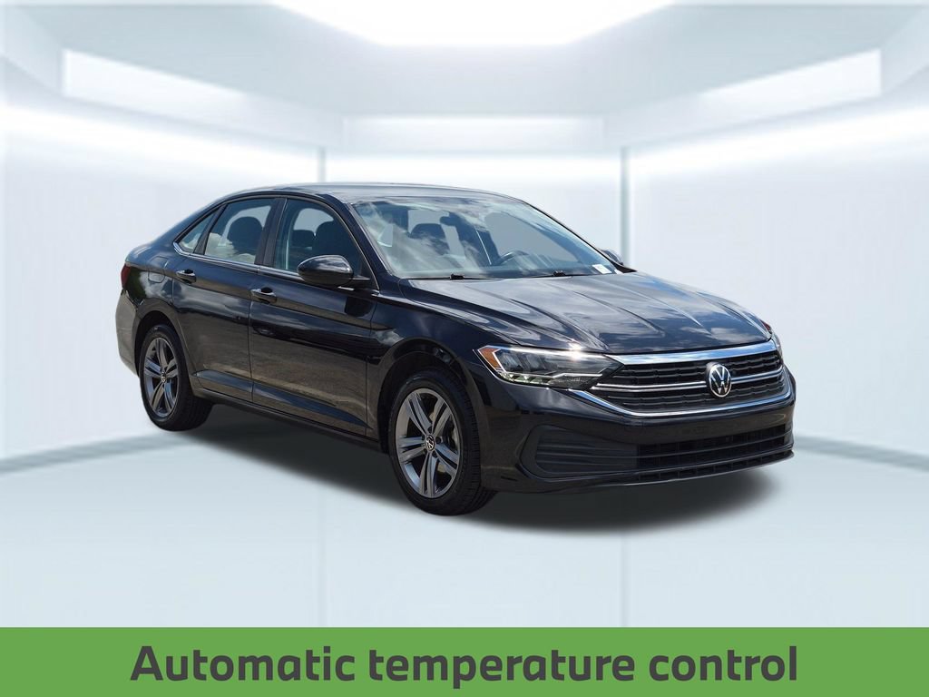 Used 2024 Volkswagen Jetta SE FWD image 9