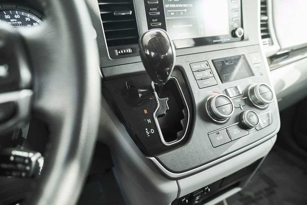 Used 2020 Toyota Sienna XLE w/ XLE Navigation Package image 44