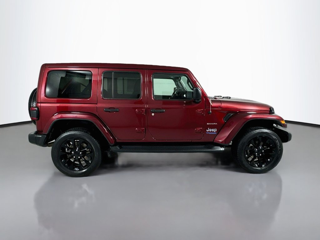 Used 2021 Jeep Wrangler Unlimited Sahara w/ Cold Weather Group AWD/4WD image 9