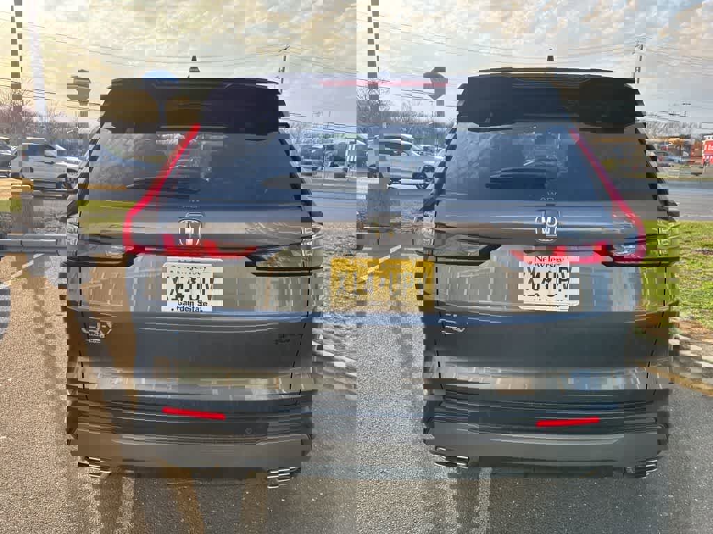 Used 2025 Honda CR-V Sport-L image 3