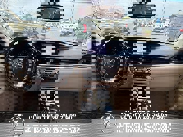 Used 2013 Lexus ES 350 w/ Luxury Pkg image 16