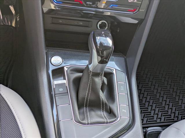 New 2026 Volkswagen Taos SE FWD image 15