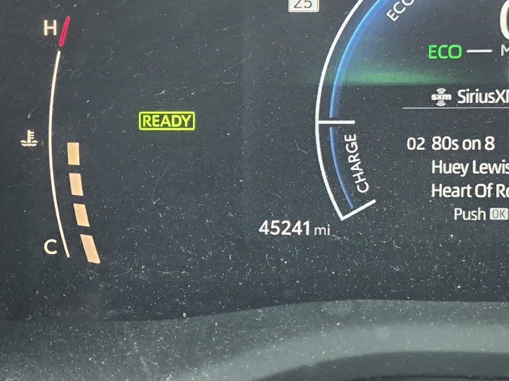 Used 2025 Toyota Camry SE FWD image 29