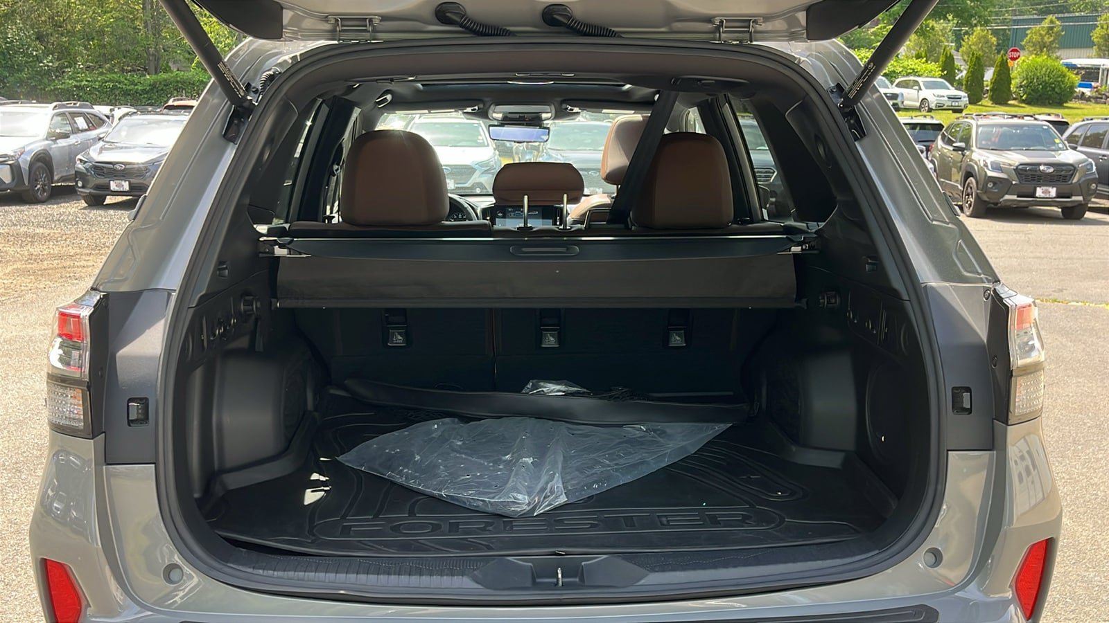Certified 2025 Subaru Forester Touring AWD/4WD image 27