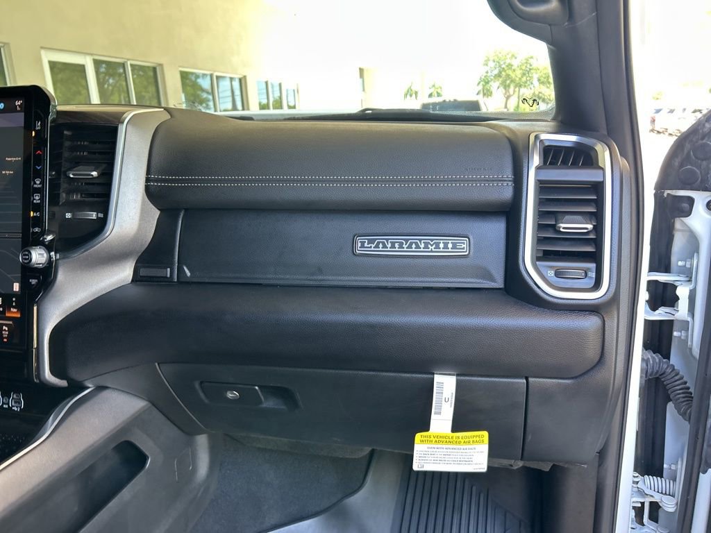 Used 2025 RAM 3500 Laramie AWD/4WD image 30
