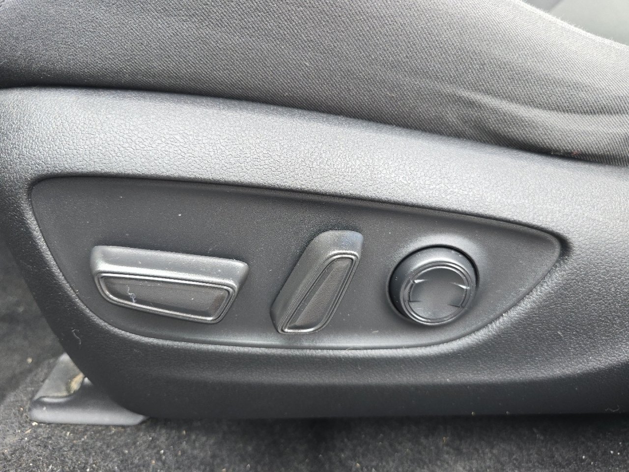 Certified 2023 Toyota RAV4 XLE AWD/4WD image 15