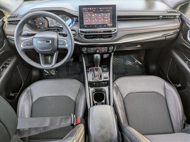 Used 2024 Jeep Compass Trailhawk image 17