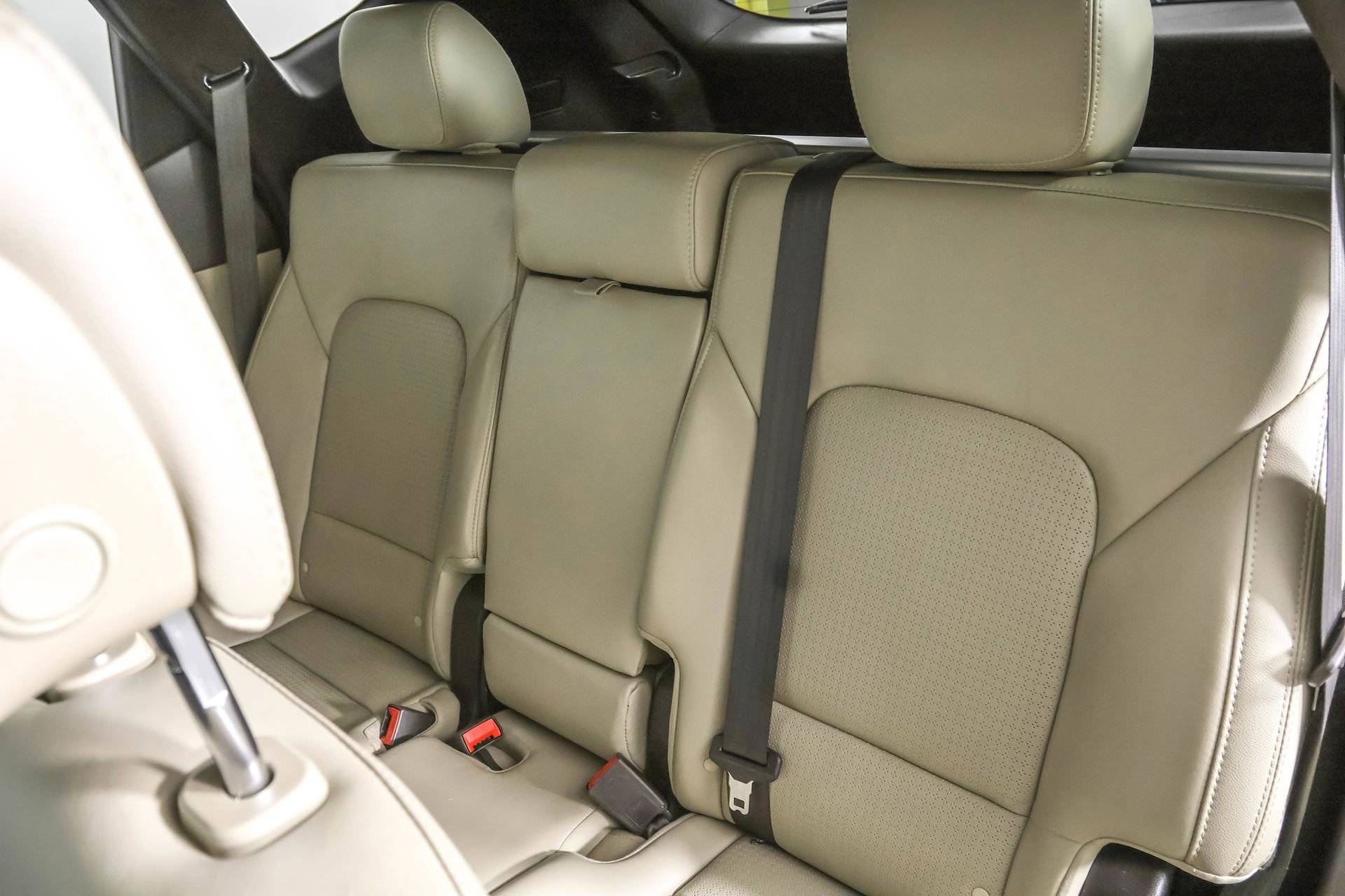 Used 2013 Hyundai Santa Fe Sport 2.0T image 38