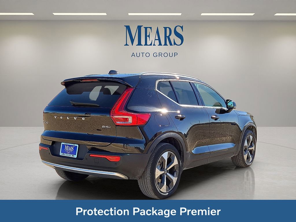 Certified 2023 Volvo XC40 B5 Plus w/ Protection Package Premier image 7