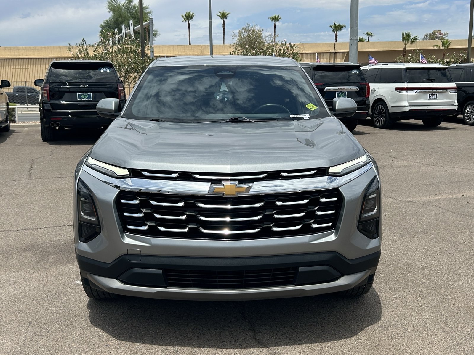 Used 2025 Chevrolet Equinox LT FWD image 8