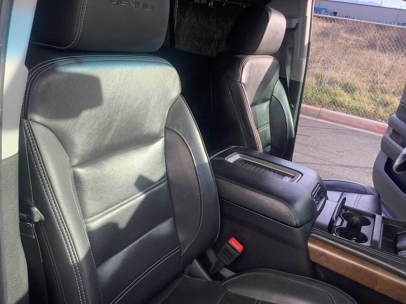 Used 2019 GMC Yukon XL Denali w/ Denali Ultimate Package image 14