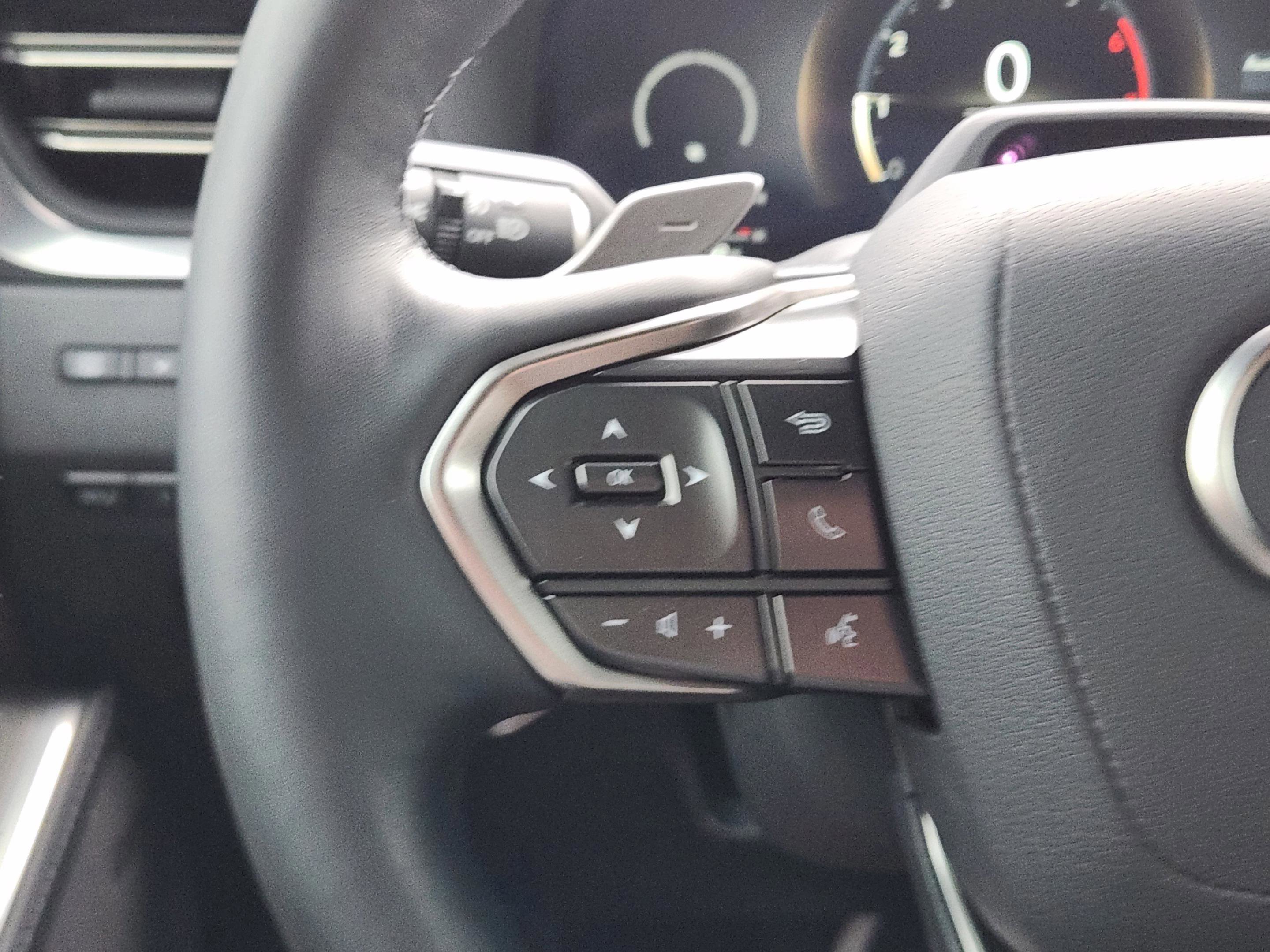 Used 2025 Lexus GX 550 w/ Accessory Package (Z1) AWD/4WD image 23