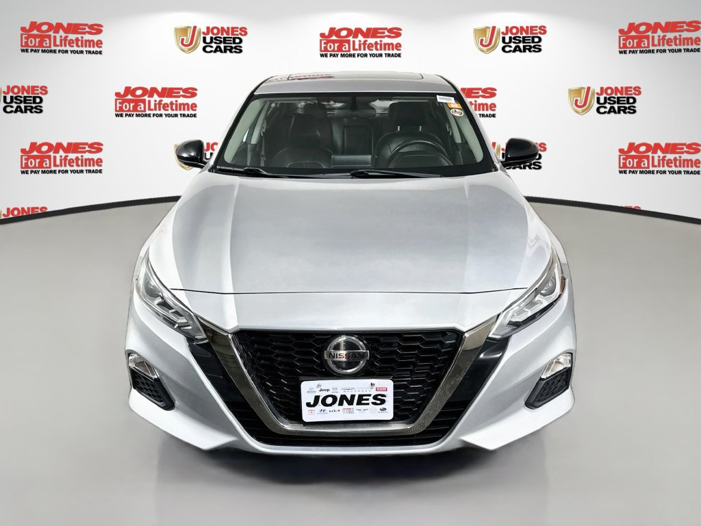Used 2019 Nissan Altima 2.5 SR w/ SR Premium Package FWD image 11