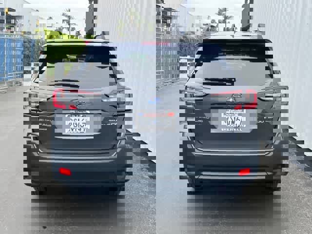 Used 2025 Subaru Outback Premium image 5