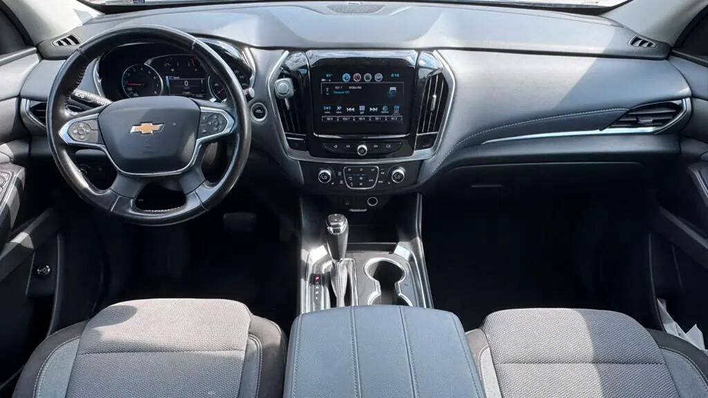Used 2019 Chevrolet Traverse LT FWD image 14