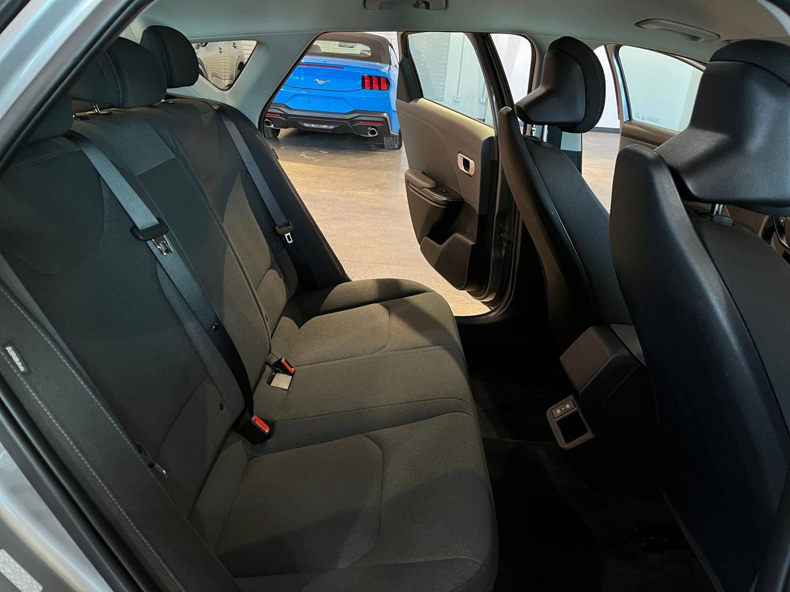 Used 2025 Kia K4 LXS image 36