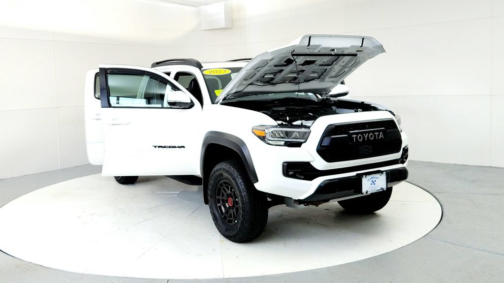 Certified 2023 Toyota Tacoma TRD Pro AWD/4WD image 9