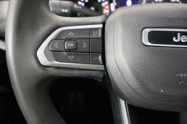 Used 2022 Jeep Compass Latitude AWD/4WD image 31