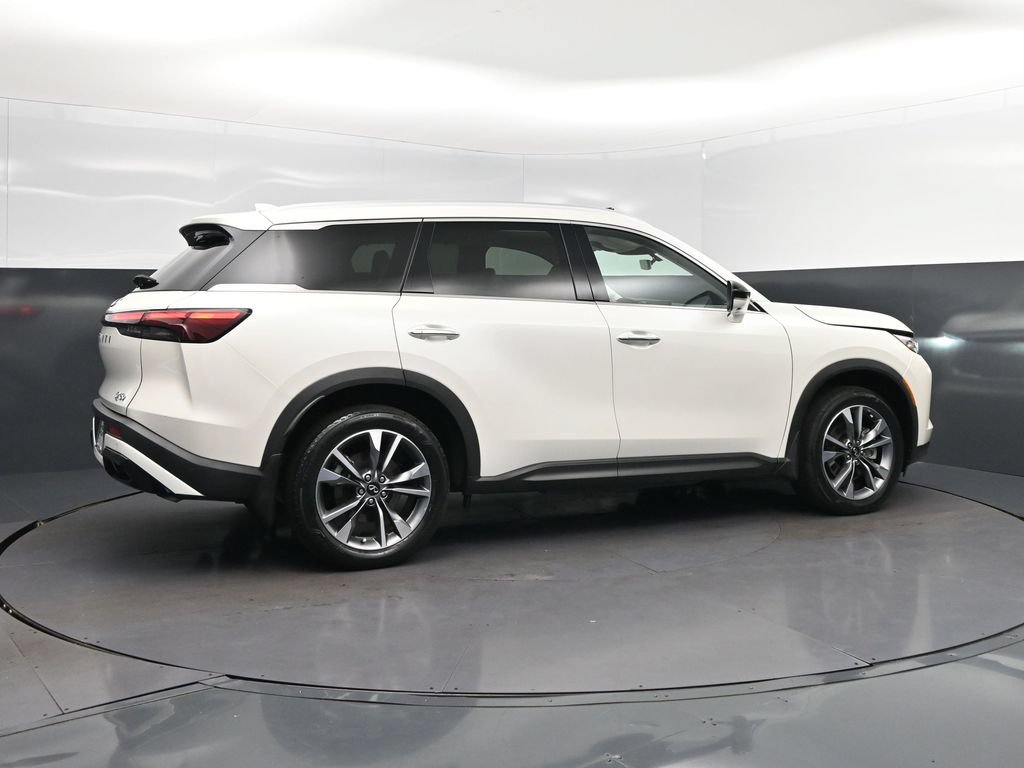 Used 2024 INFINITI QX60 Luxe FWD image 8