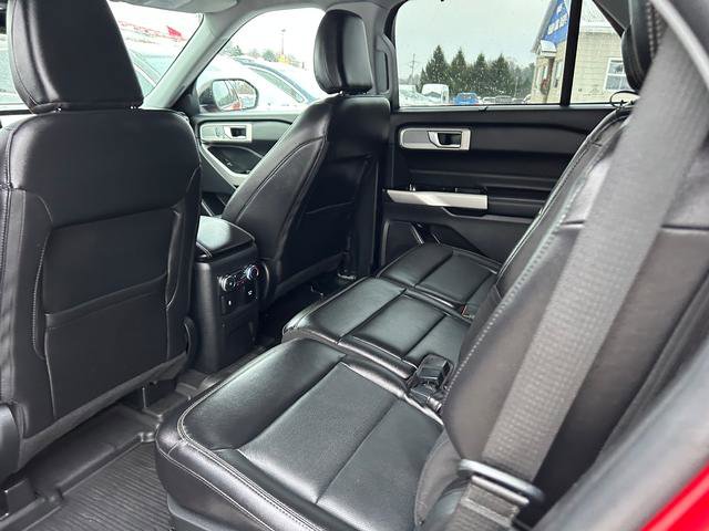 Used 2022 Ford Explorer Limited w/ Equipment Group 301A image 10
